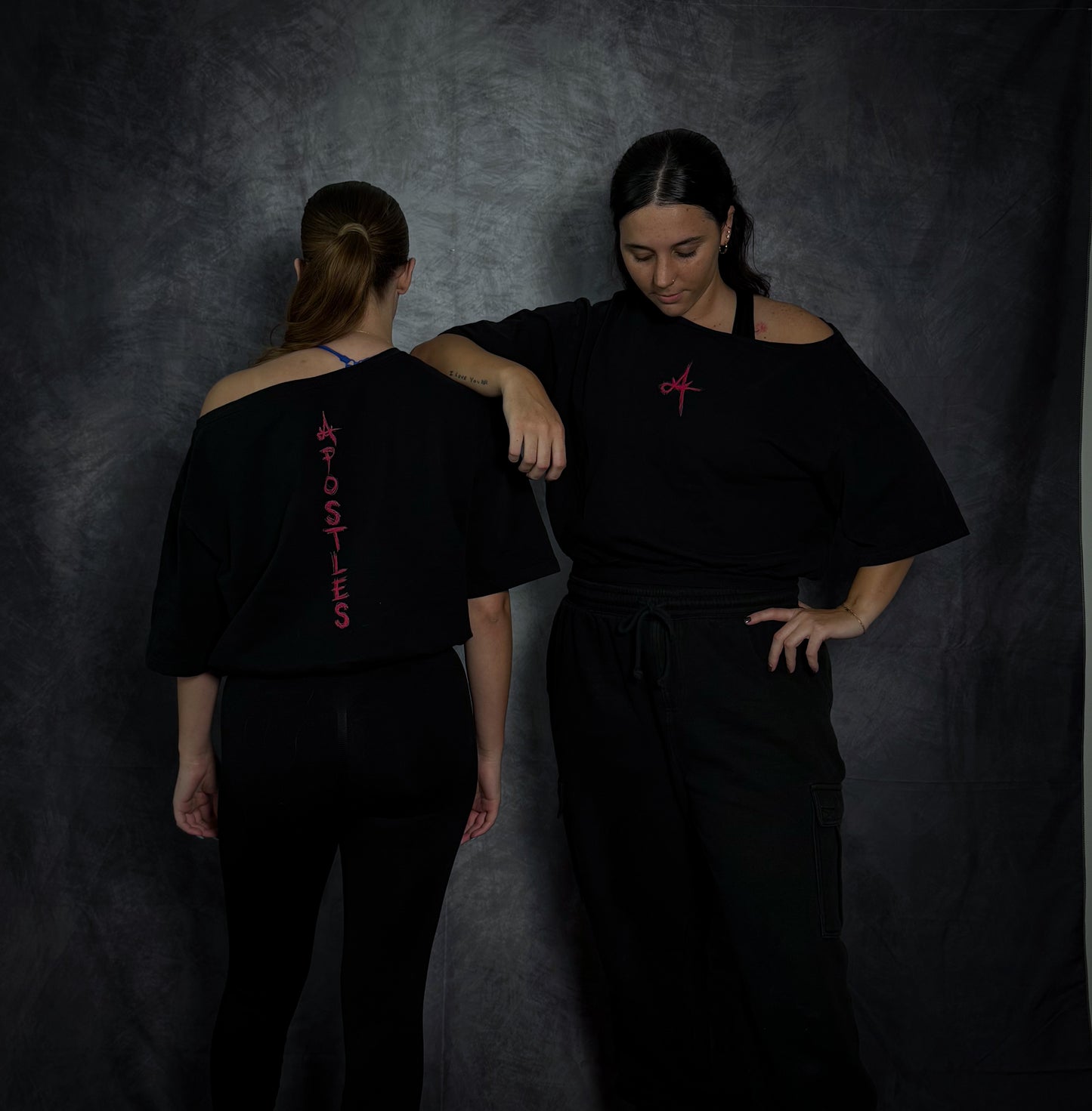 (PRE ORDER) !! WOMAN'S OFF THE SHOULDER T-SHIRT